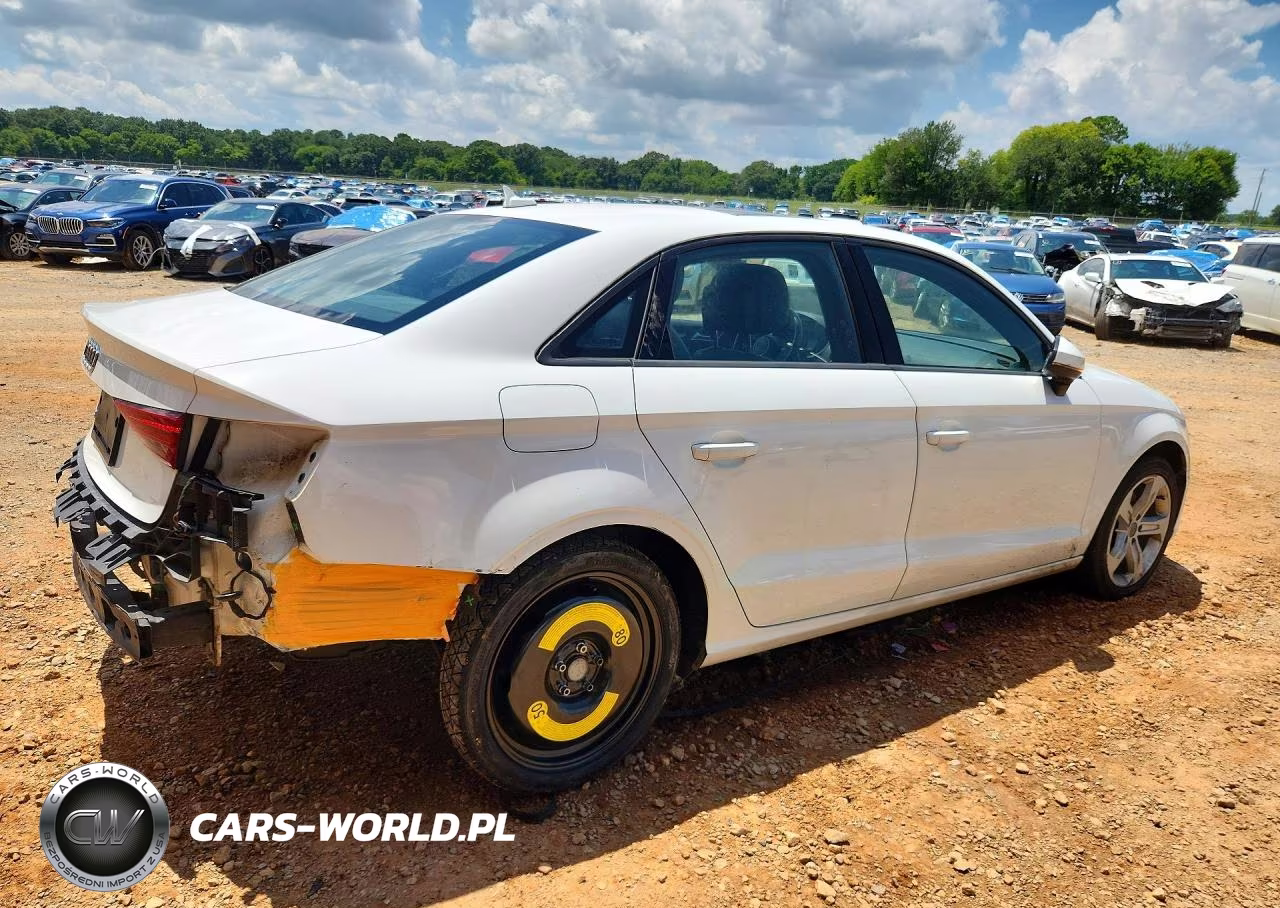 2017 Audi A3 Premium VIN:WAUAUGFFXH1052638 - 3