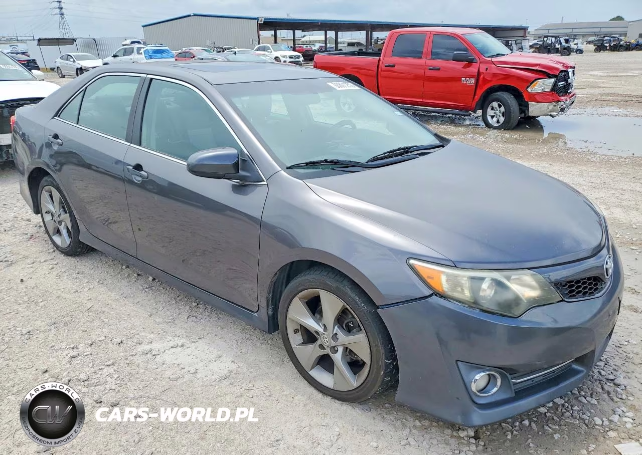 2014 Toyota Camry Se Sport VIN:4T1BF1FK3EU467172 - 4