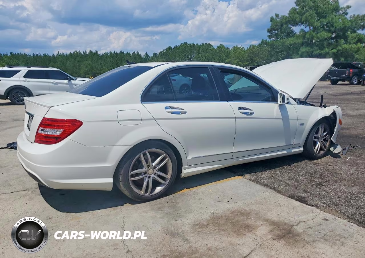 2012 Mercedes-Benz C 250 VIN:WDDGF4HB2CR223253 - 3