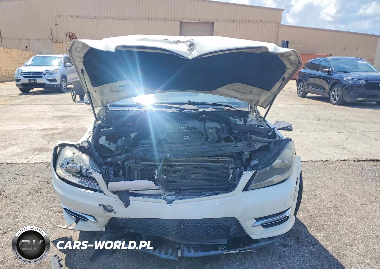 2012 Mercedes-Benz C 250 VIN:WDDGF4HB2CR223253 - 5