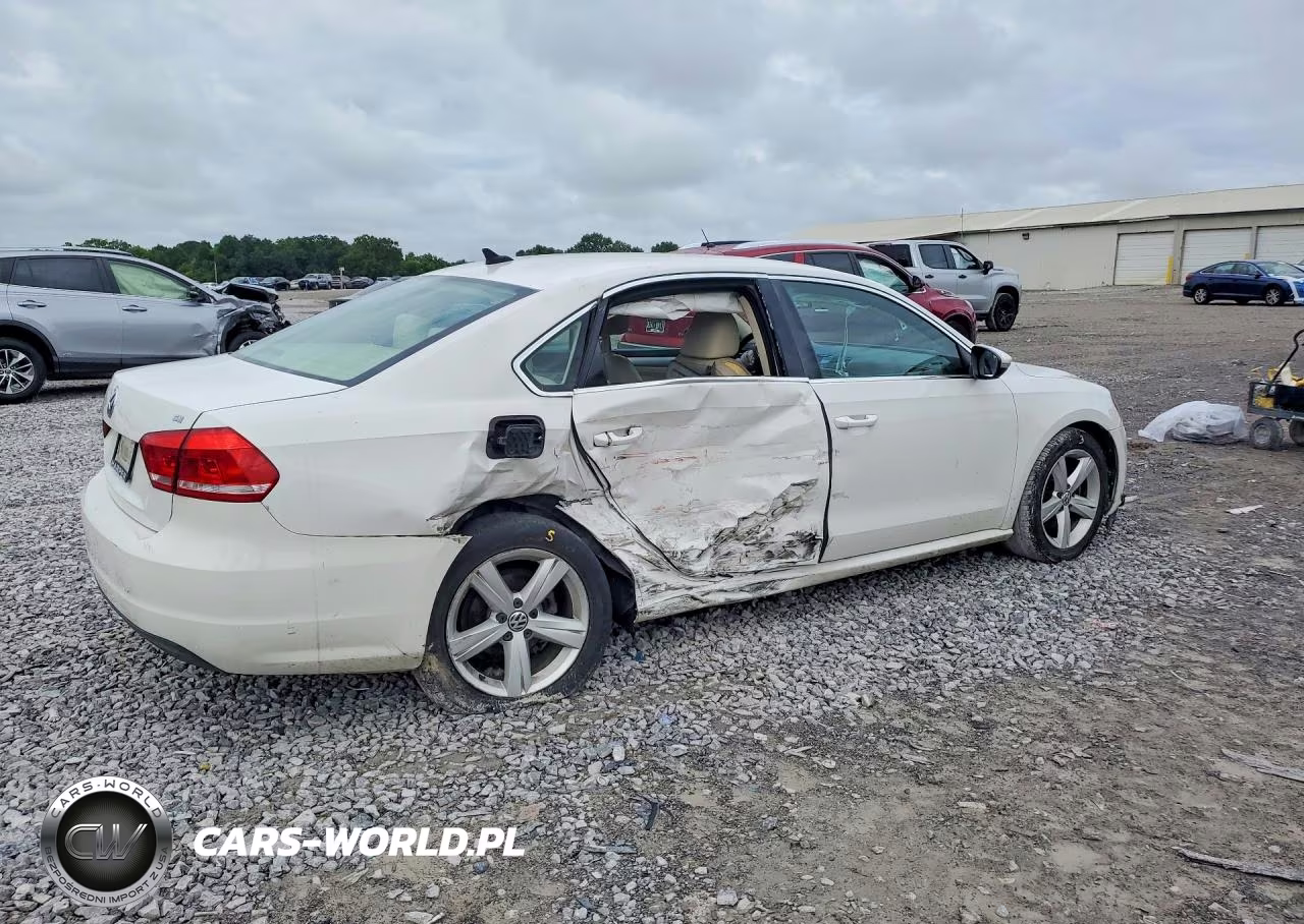 2012 Volkswagen Passat Se VIN:1VWBH7A33CC034954 - 3