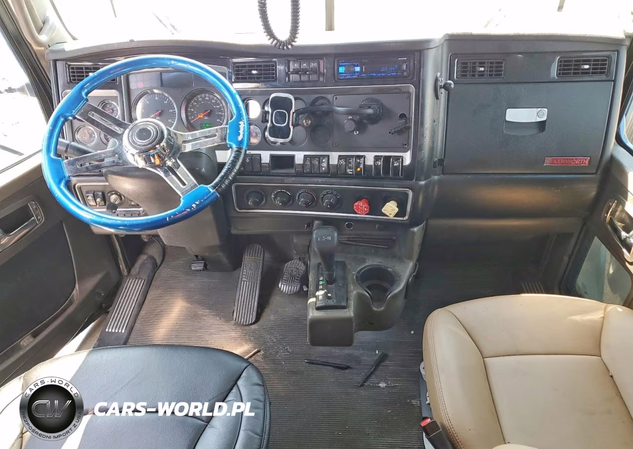2009 Kenworth Construction T660 VIN:1XKADB9X39J221236 - 8