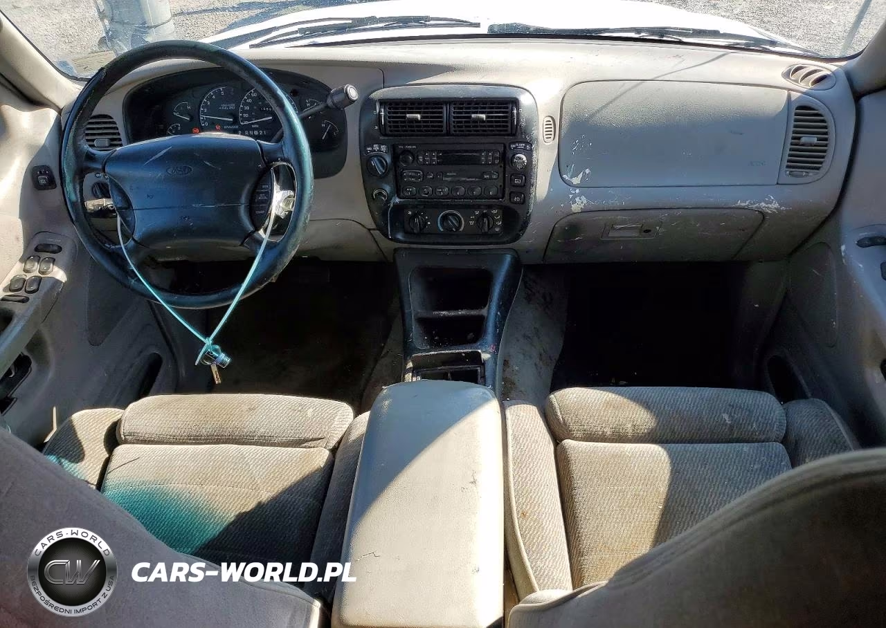 1995 Ford Explorer VIN:1FMDU34X1SUB95435 - 8