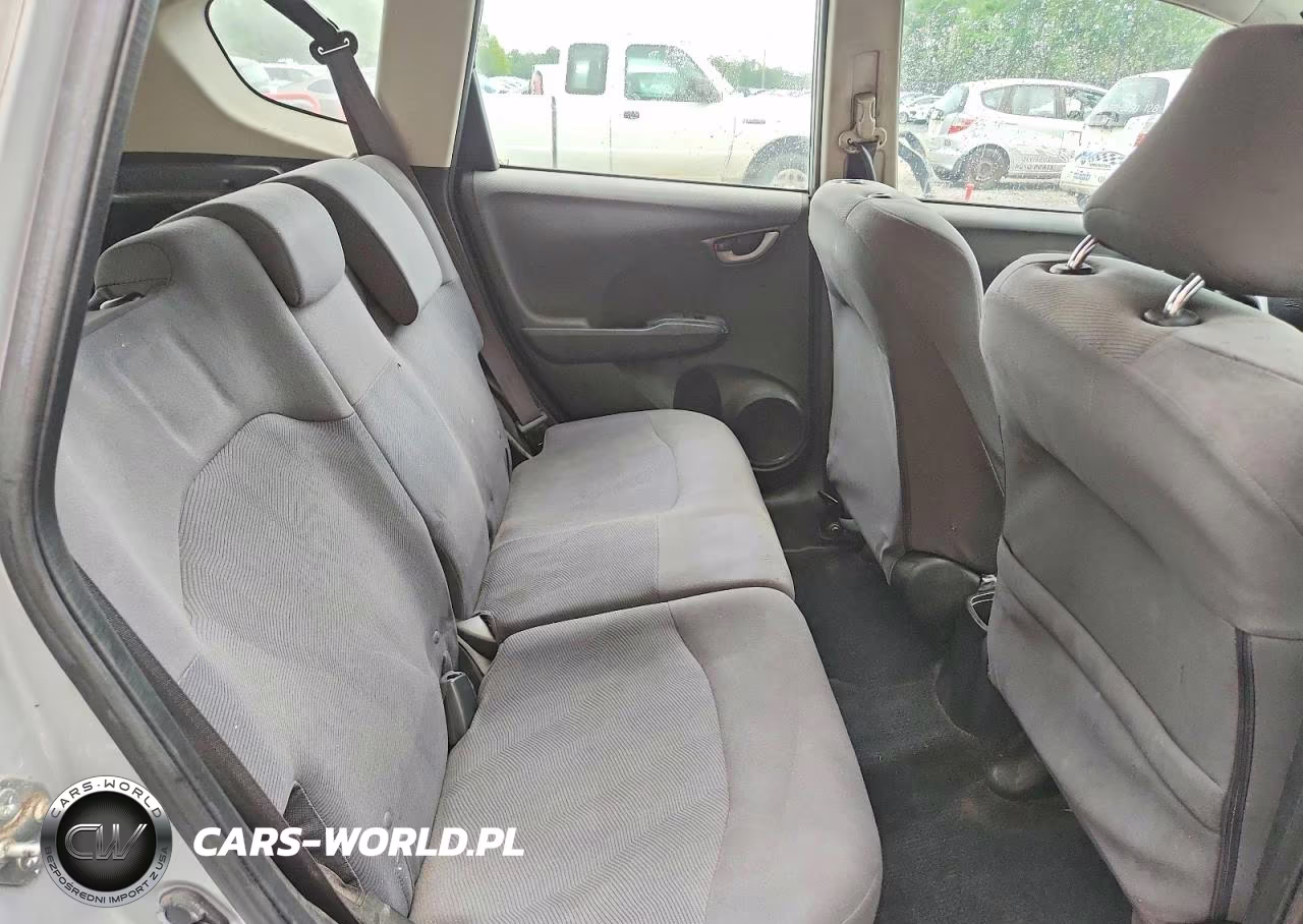 2012 Honda Fit VIN:JHMGE8H38CS002129 - 10