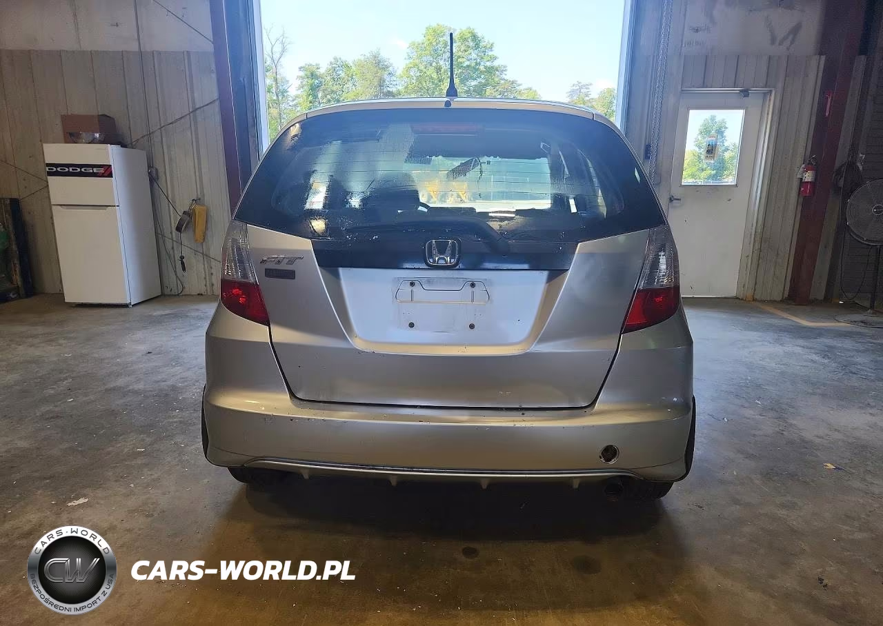 2013 Honda Fit VIN:JHMGE8H30DC049019 - 6