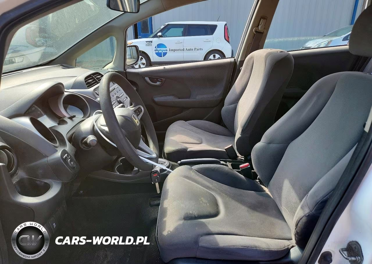2013 Honda Fit VIN:JHMGE8H39DC037029 - 7