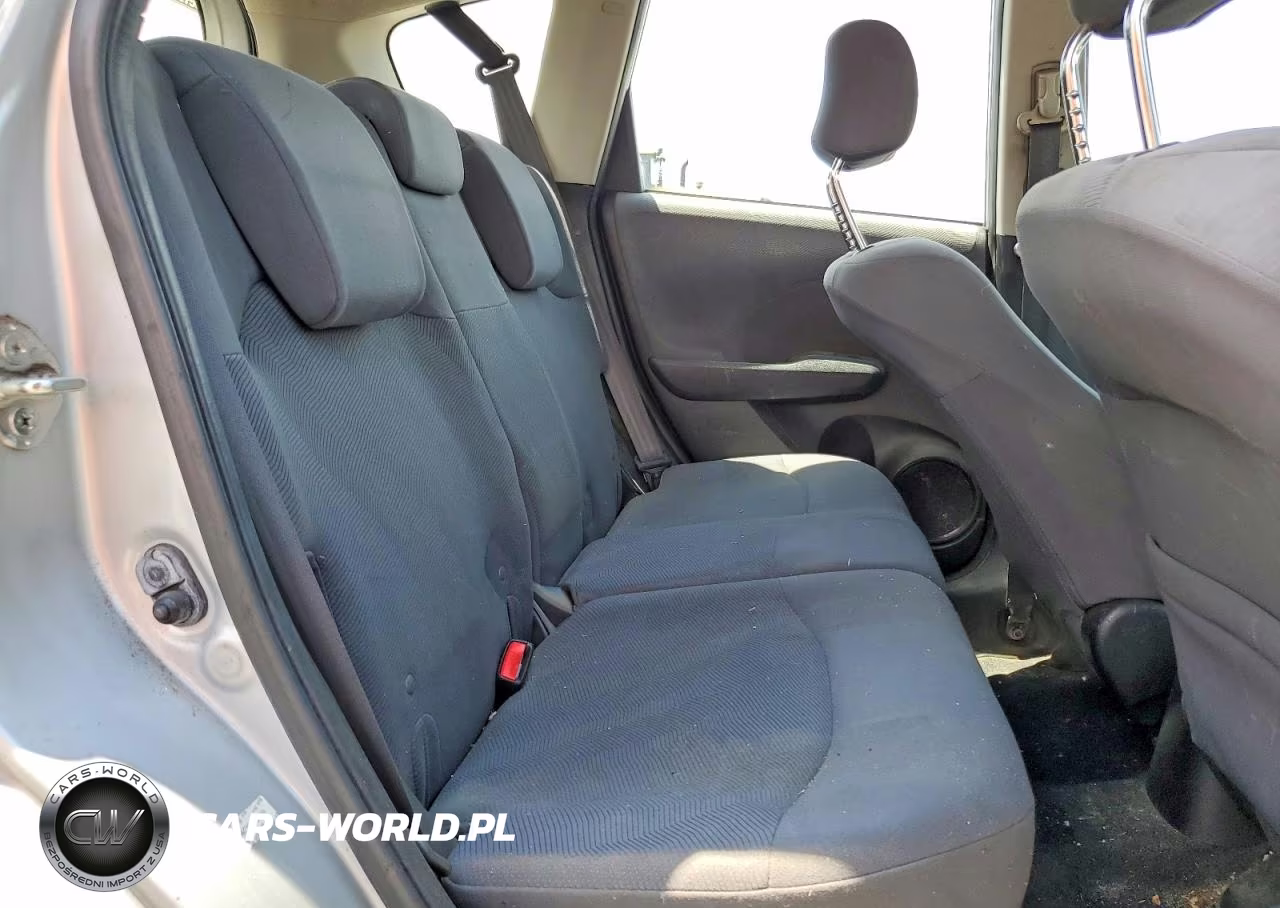 2012 Honda Fit VIN:JHMGE8H34CS003598 - 10