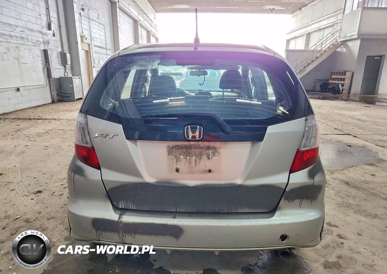 2012 Honda Fit VIN:JHMGE8H34CS003598 - 6