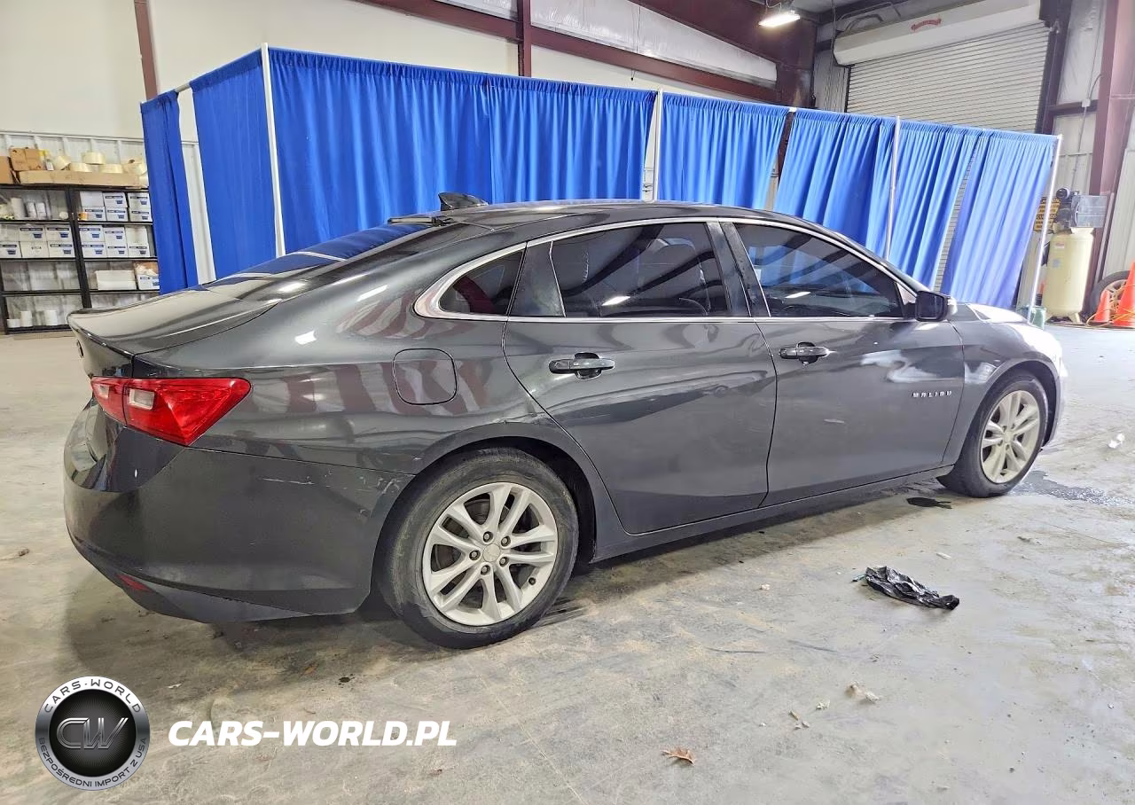 2018 Chevrolet Malibu Lt VIN:1G1ZD5ST3JF214617 - 3