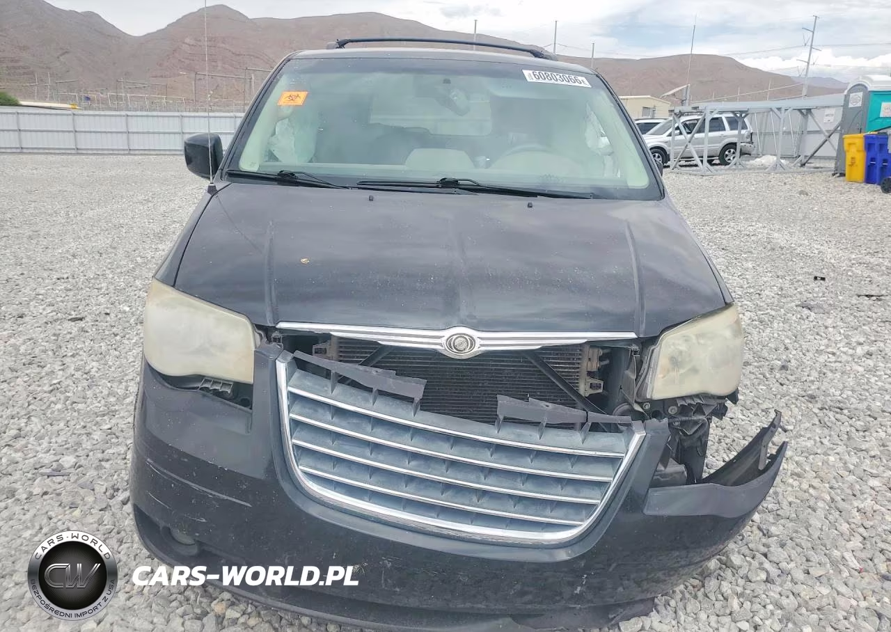2008 Chrysler Town & Country Touring VIN:2A8HR54P78R828862 - 5