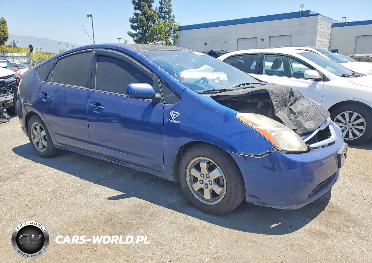 2009 Toyota Prius Touring VIN:JTDKB20U397824726 - 4