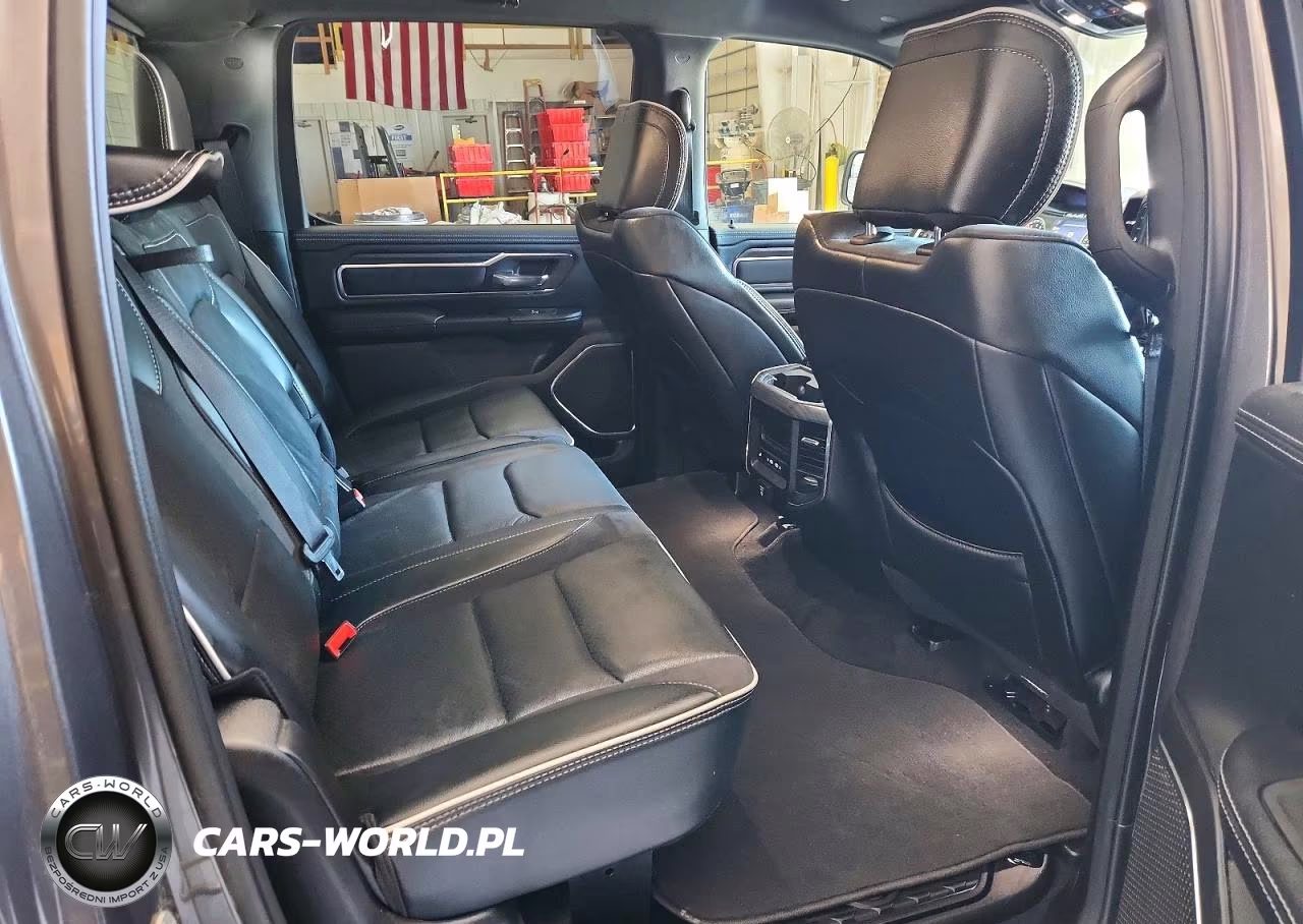 2026 Ram 1500 Laramie VIN:3C6SRFJP8T4169947 - 10