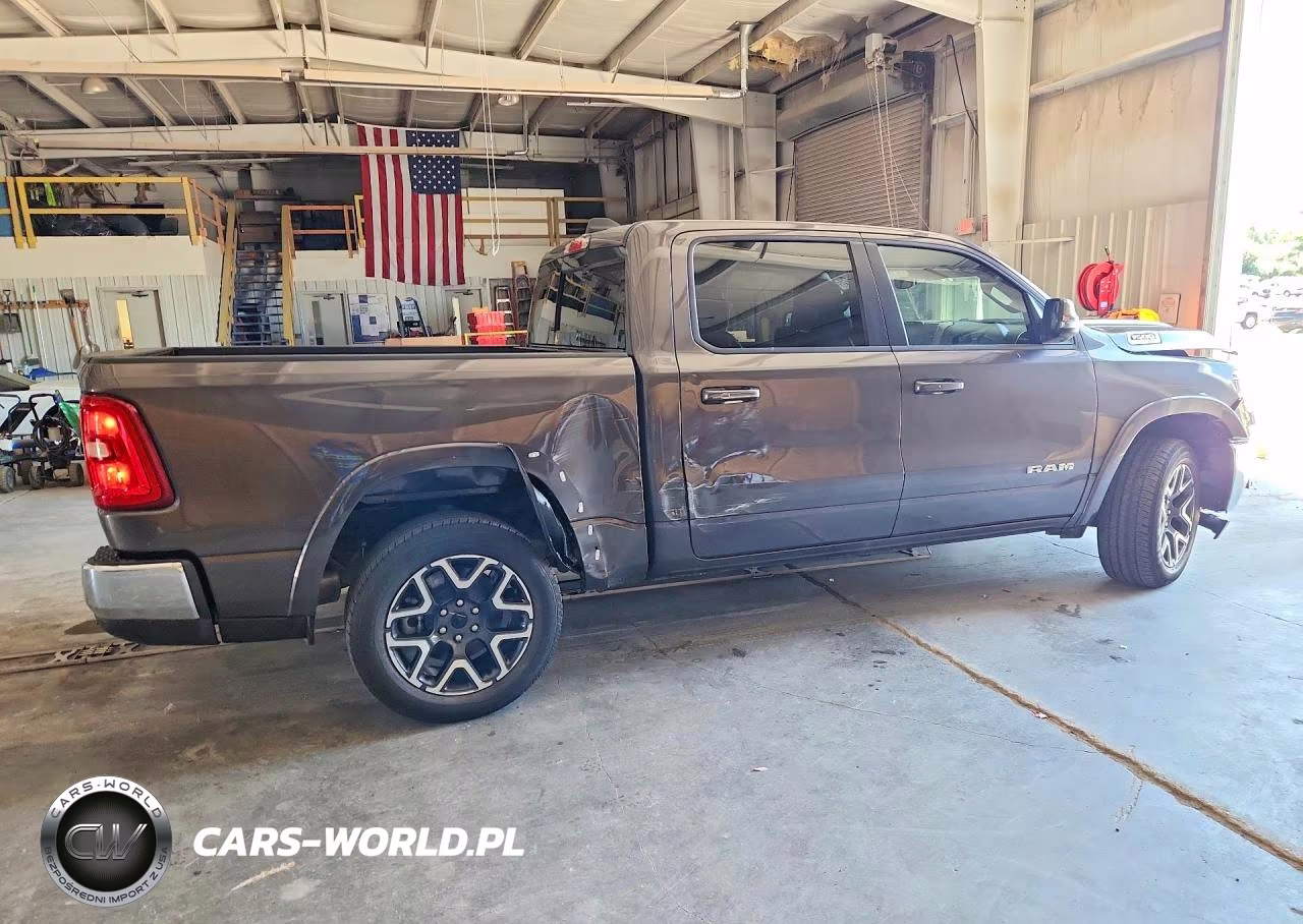 2026 Ram 1500 Laramie VIN:3C6SRFJP8T4169947 - 3