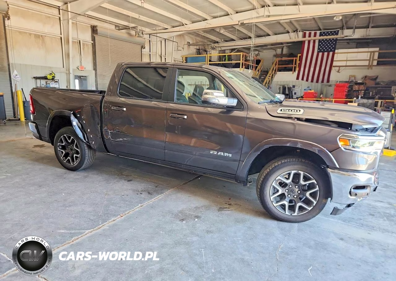 2026 Ram 1500 Laramie VIN:3C6SRFJP8T4169947 - 4