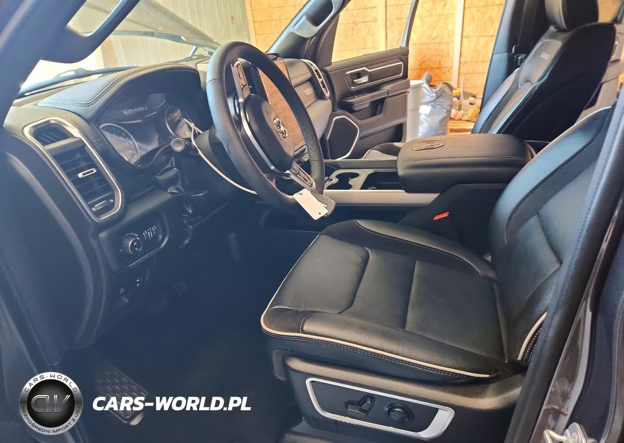 2026 Ram 1500 Laramie VIN:3C6SRFJP8T4169947 - 7