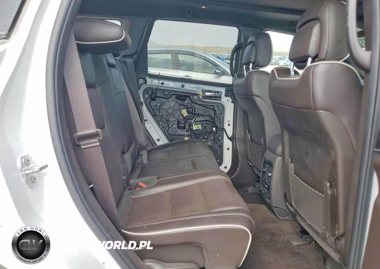 2019 Jeep Grand Cherokee Overland VIN:1C4RJFCG7KC687494 - 10
