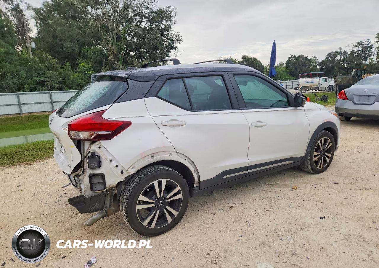 2019 Nissan Kicks Sr VIN:3N1CP5CUXKL491609 - 3
