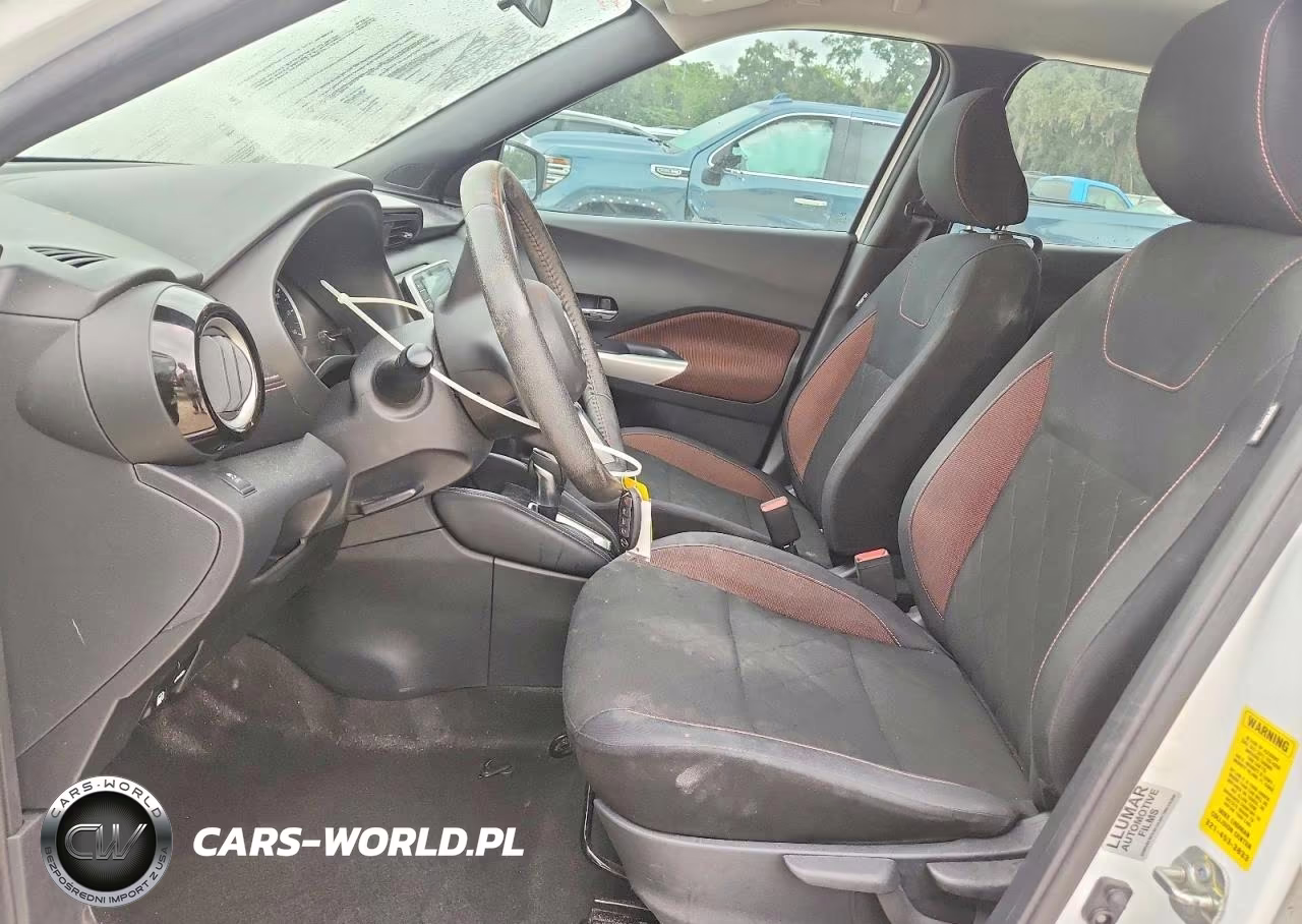 2019 Nissan Kicks Sr VIN:3N1CP5CUXKL491609 - 7