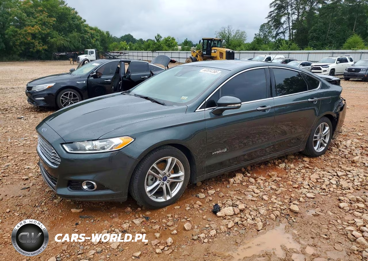 2016 Ford Fusion Titanium Hev – zdjęcie 1 z 12