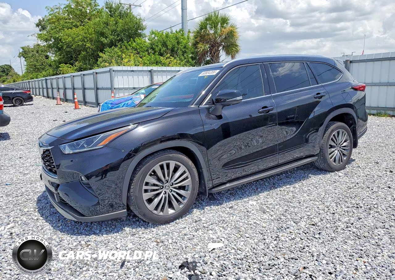 2020 Toyota Highlander Platinum – zdjęcie 1 z 13