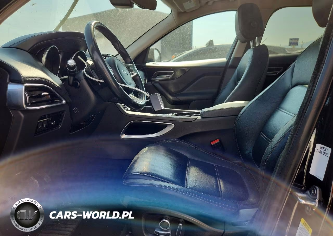 2020 Jaguar F-Pace Prestige VIN:SADCK2GXXLA638409 - 7