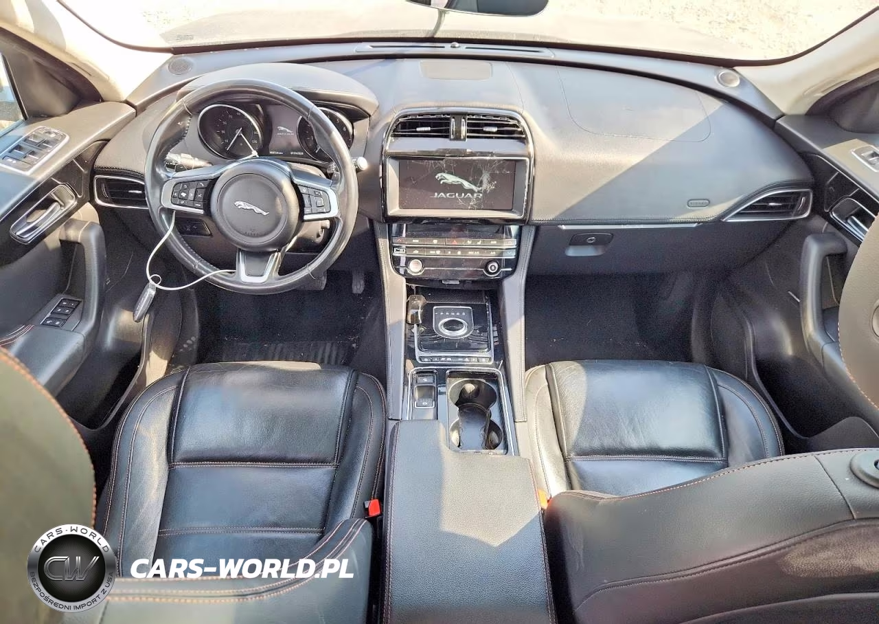 2020 Jaguar F-Pace Prestige VIN:SADCK2GXXLA638409 - 8