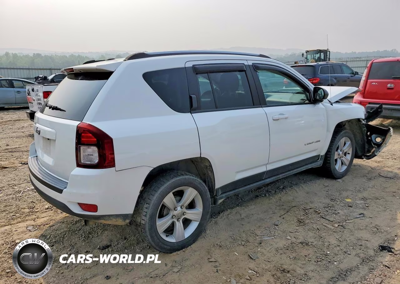 2016 Jeep Compass Sport VIN:1C4NJCBA8GD611746 - 3