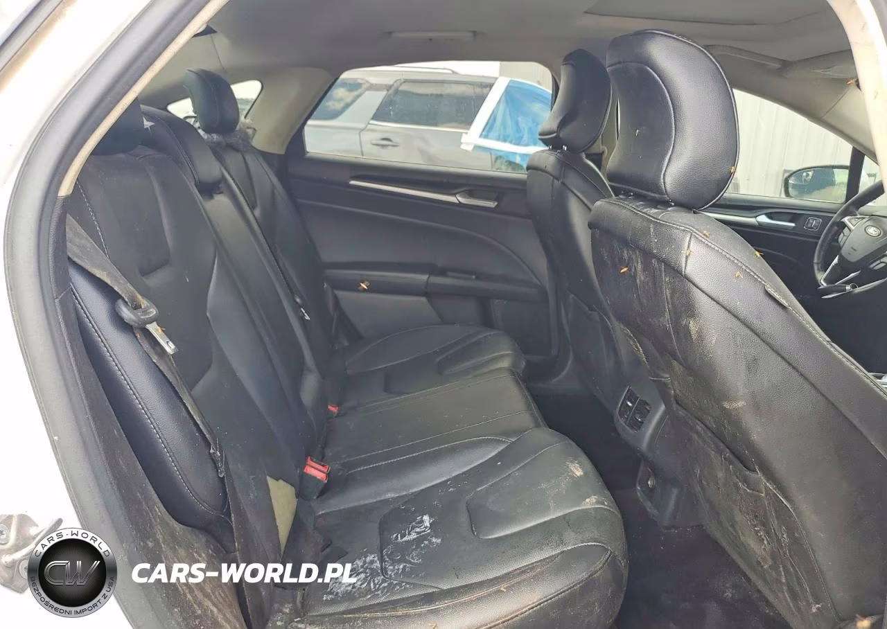 2017 Ford Fusion Titanium VIN:3FA6P0K92HR212305 - 10