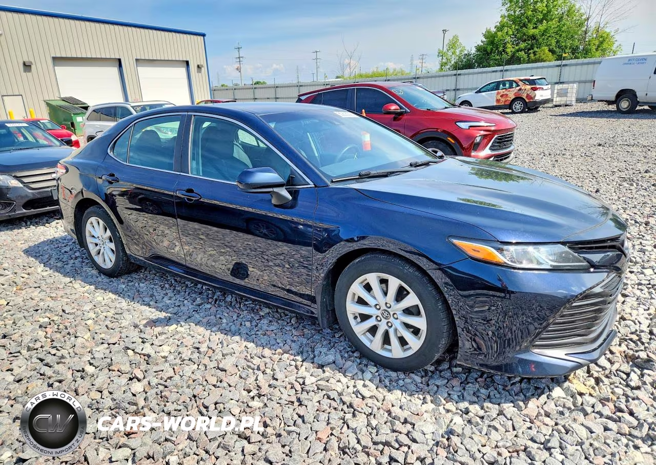 2020 Toyota Camry Le VIN:4T1C11AK8LU899523 - 4
