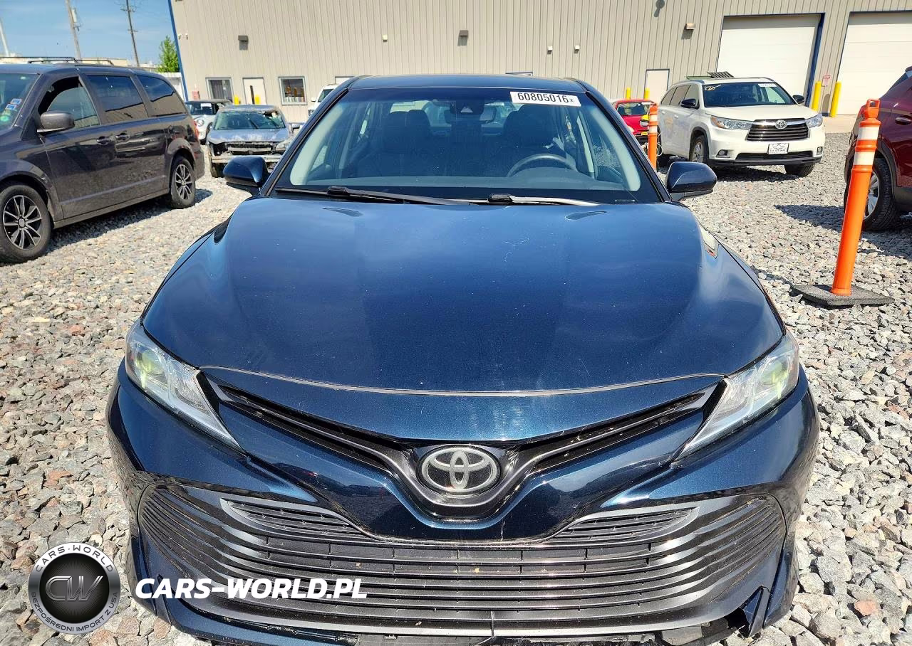2020 Toyota Camry Le VIN:4T1C11AK8LU899523 - 5