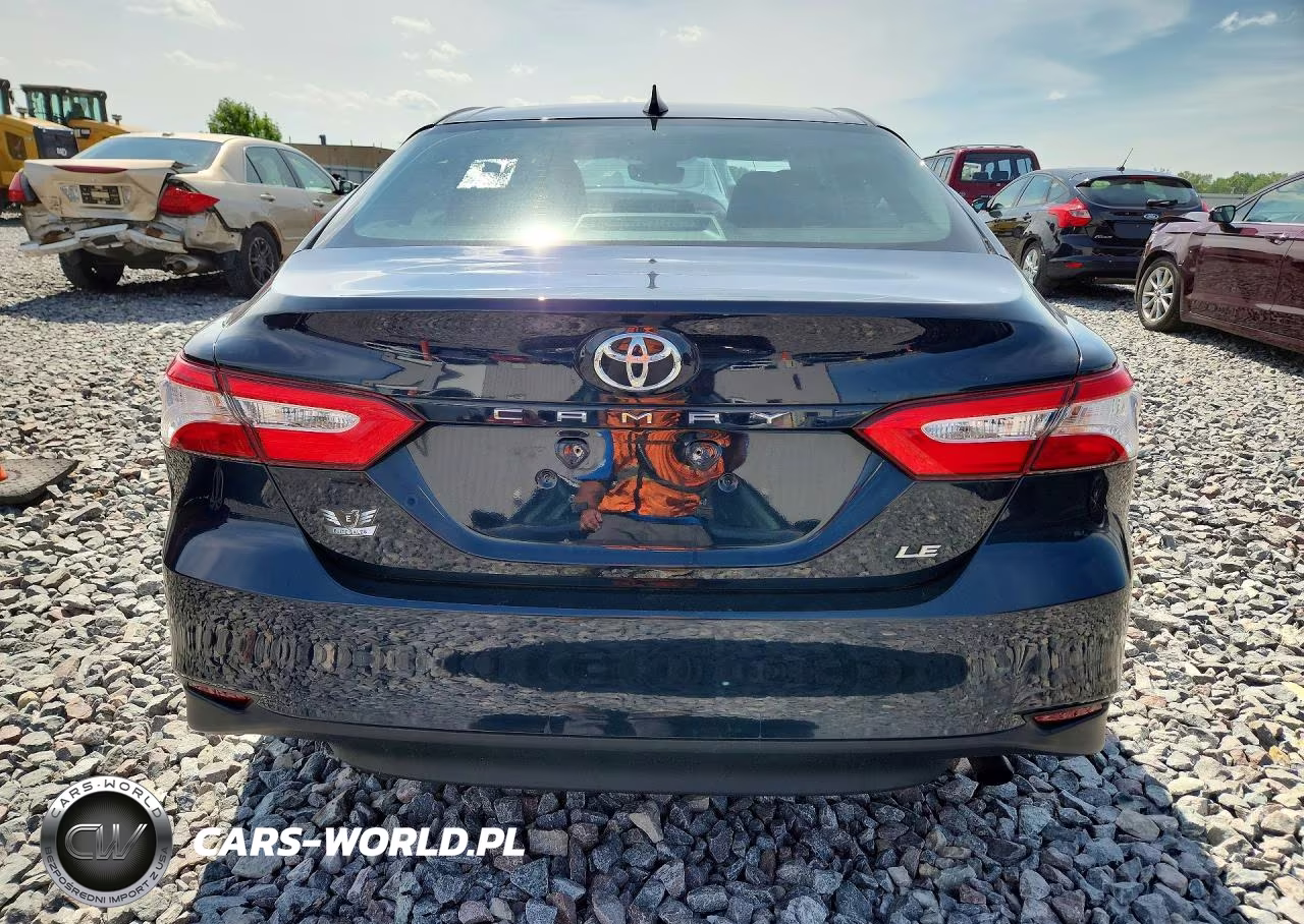 2020 Toyota Camry Le VIN:4T1C11AK8LU899523 - 6