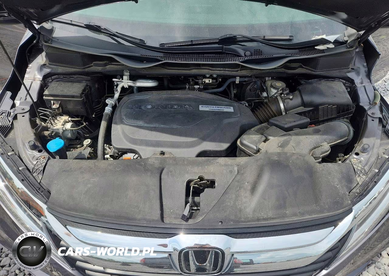 2020 Honda Odyssey Touring VIN:5FNRL6H87LB040500 - 12