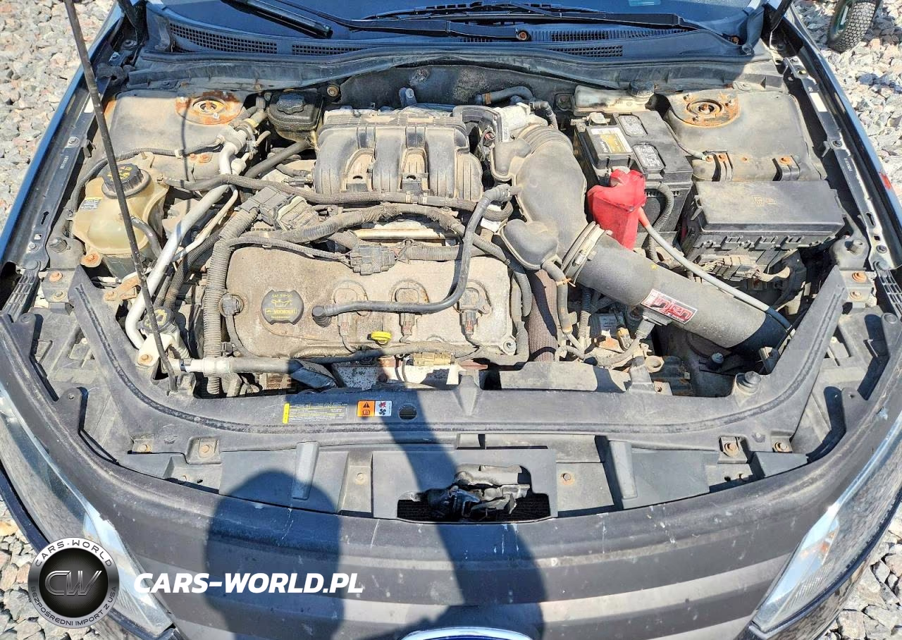 2011 Ford Fusion Sport VIN:3FAHP0KCXBR104980 - 11