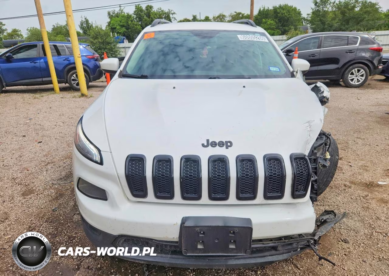 2018 Jeep Cherokee Latitude VIN:1C4PJLCB6JD577233 - 5