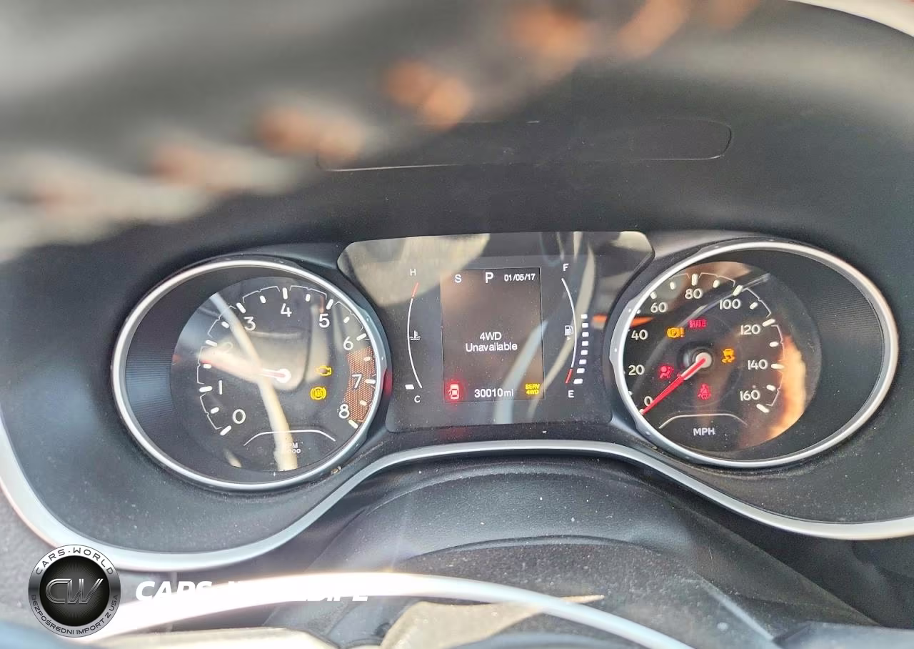 2019 Jeep Compass Latitude VIN:3C4NJDBB3KT729169 - 9