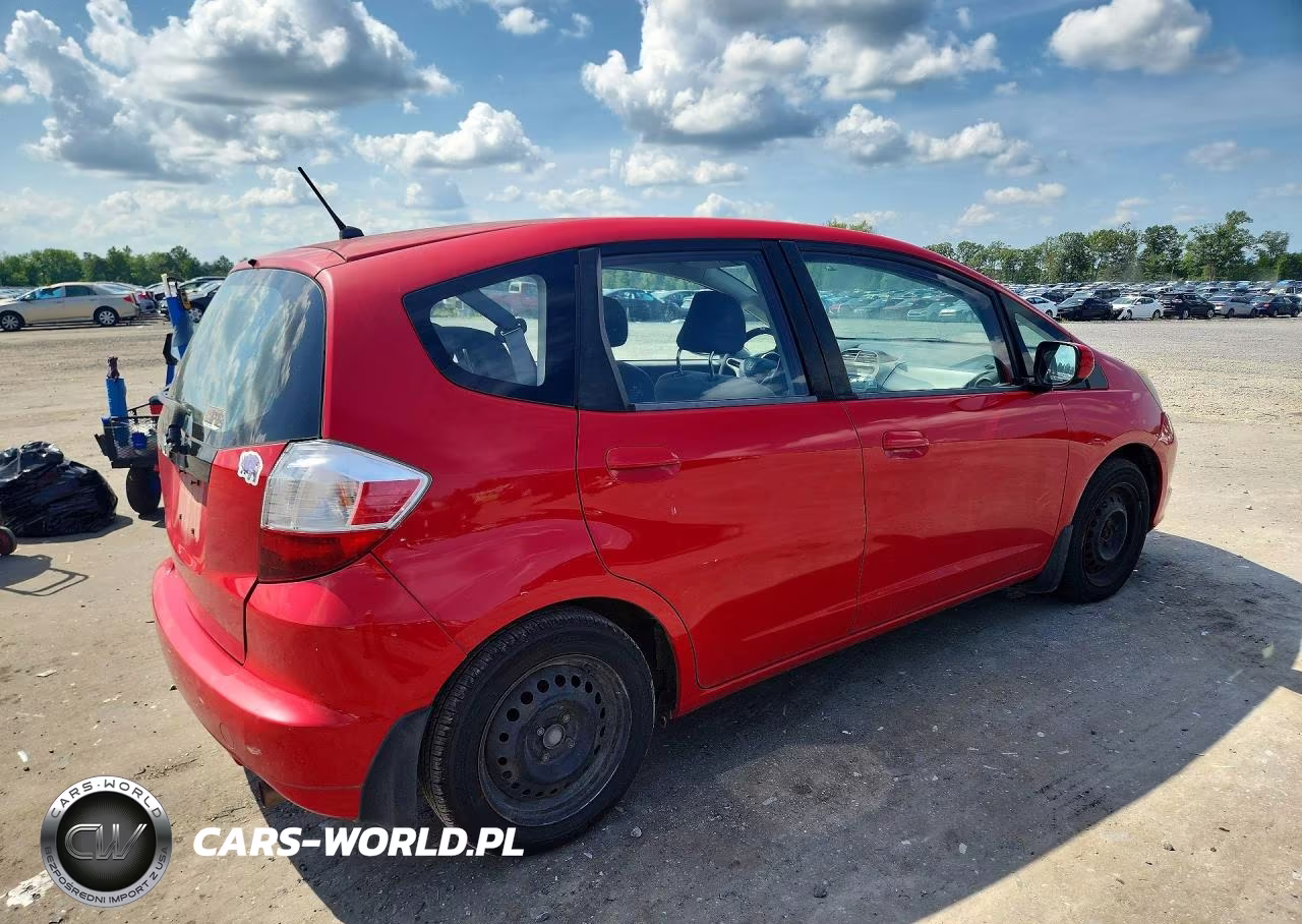 2012 Honda Fit VIN:JHMGE8H3XCS005081 - 3
