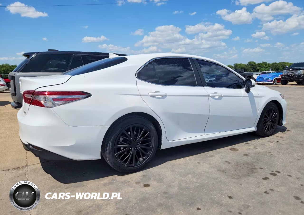 2019 Toyota Camry Le VIN:4T1B11HK4KU804410 - 3