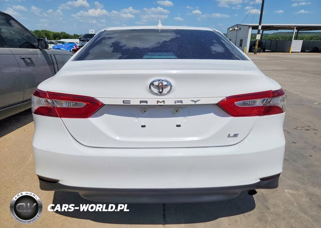 2019 Toyota Camry Le VIN:4T1B11HK4KU804410 - 6