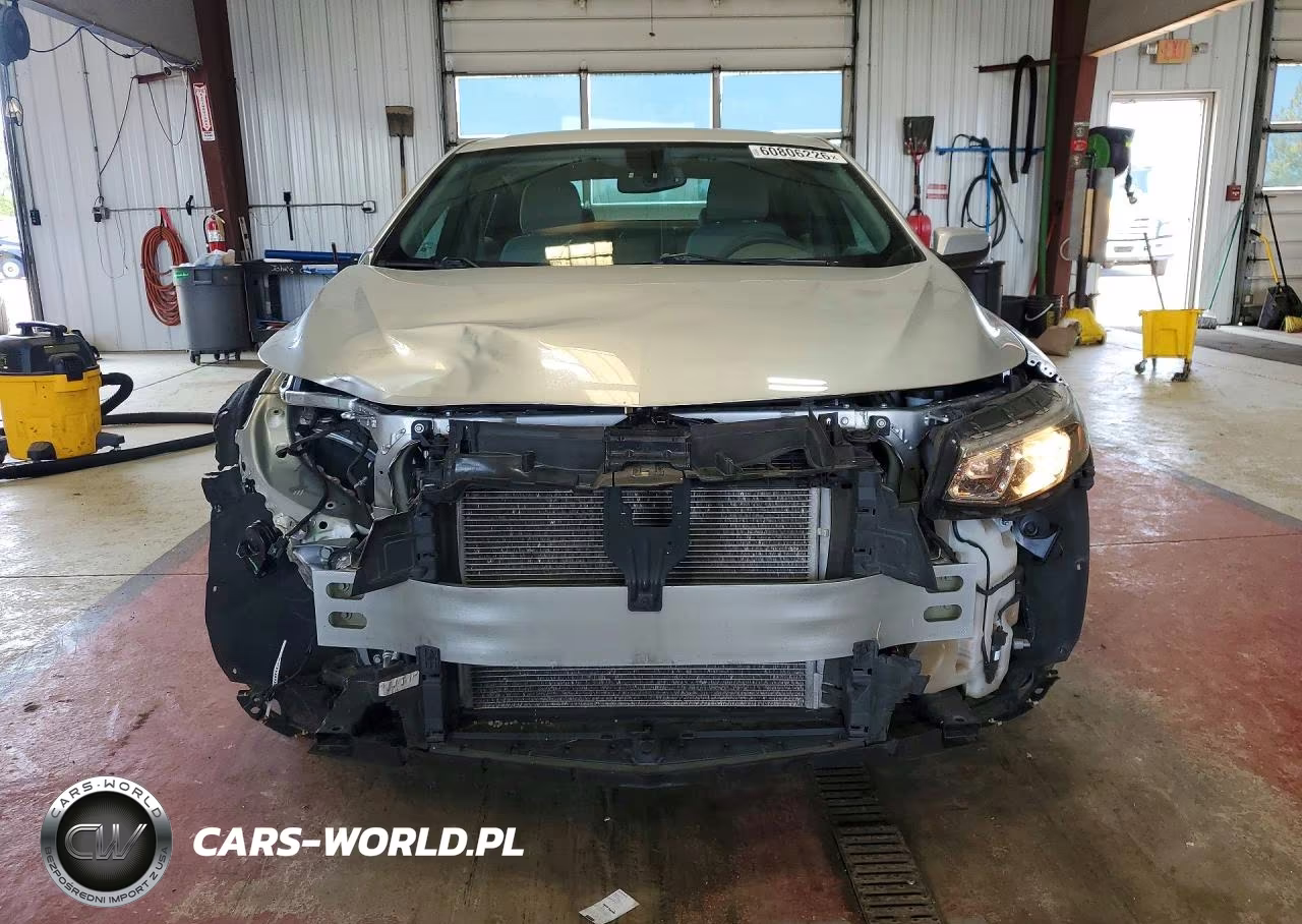 2018 Chevrolet Malibu Lt VIN:1G1ZD5ST9JF110794 - 5