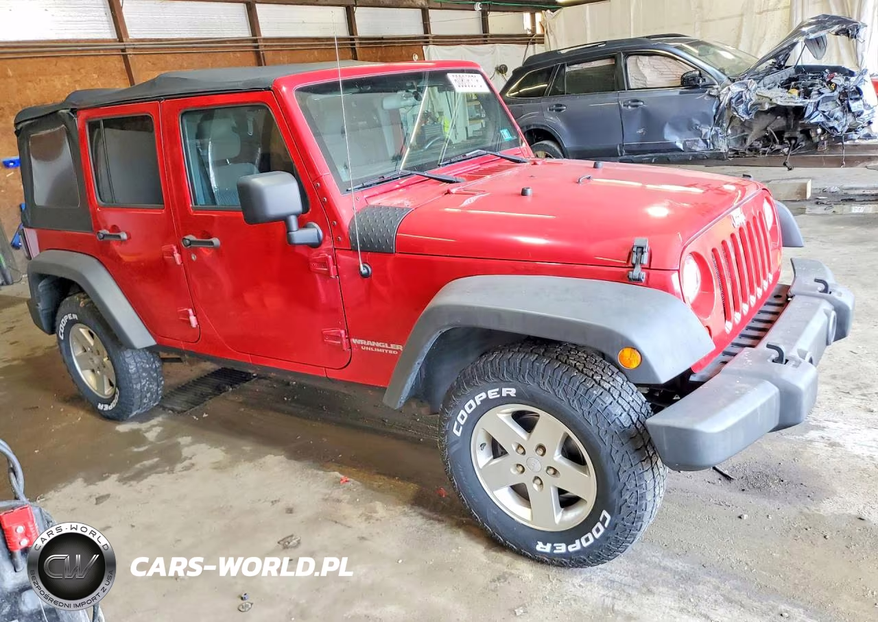 2011 Jeep Wrangler Unlimited Sport VIN:1J4BA3H18BL537327 - 4