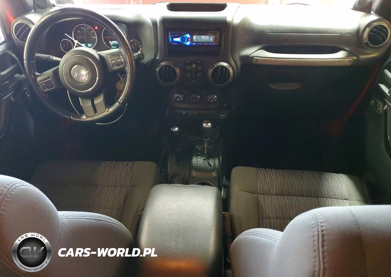 2011 Jeep Wrangler Unlimited Sport VIN:1J4BA3H18BL537327 - 8