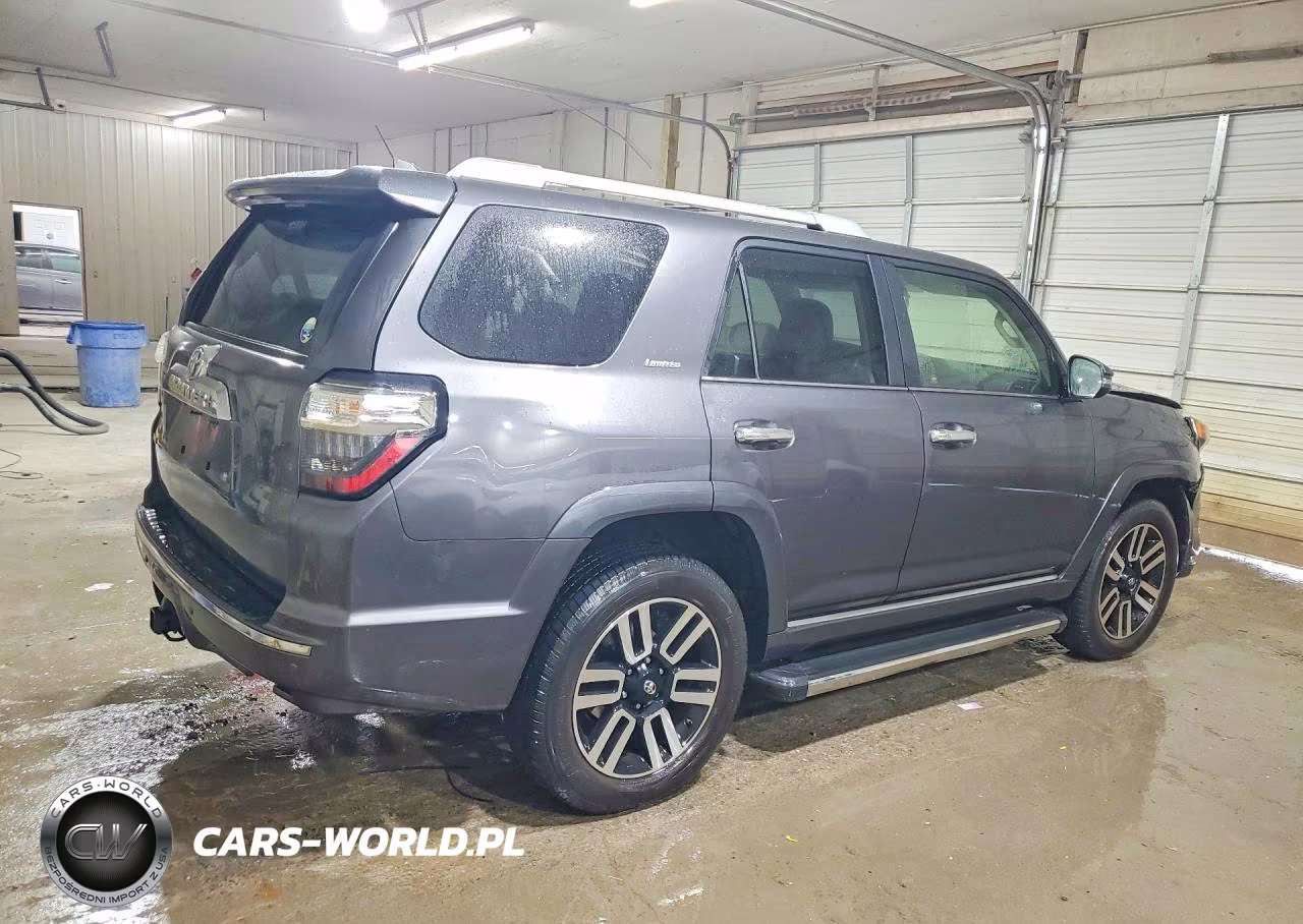 2018 Toyota 4Runner Limited VIN:JTEBU5JR7J5553848 - 3