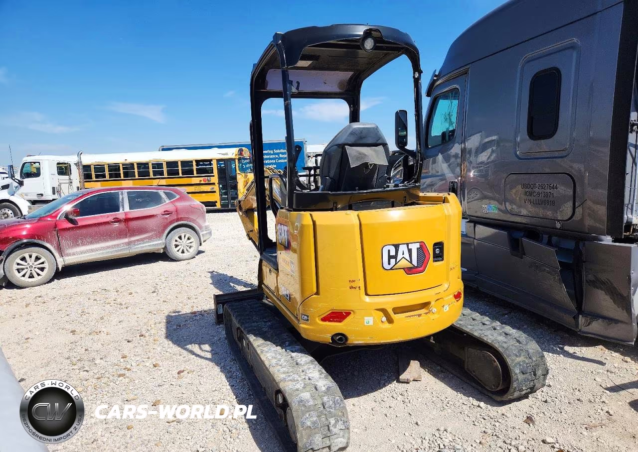 2022 Caterpillar 303.5Cr Mini Excavator VIN:CAT03035LRE902072 - 3