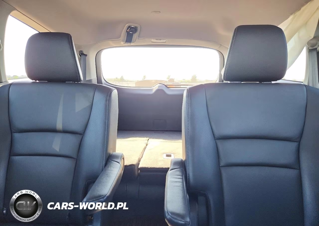 2019 Honda Pilot Touring VIN:5FNYF6H6XKB049207 - 10