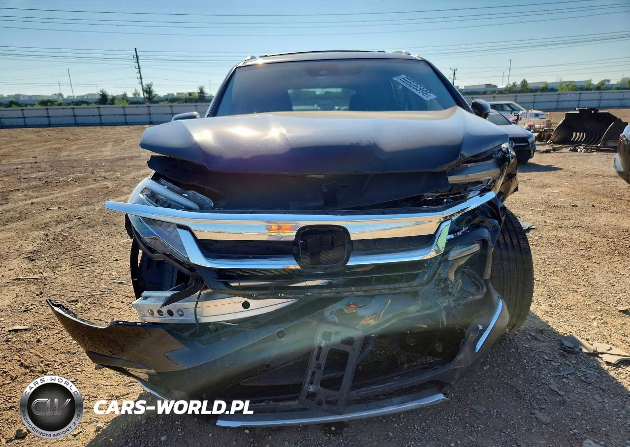 2019 Honda Pilot Touring VIN:5FNYF6H6XKB049207 - 5