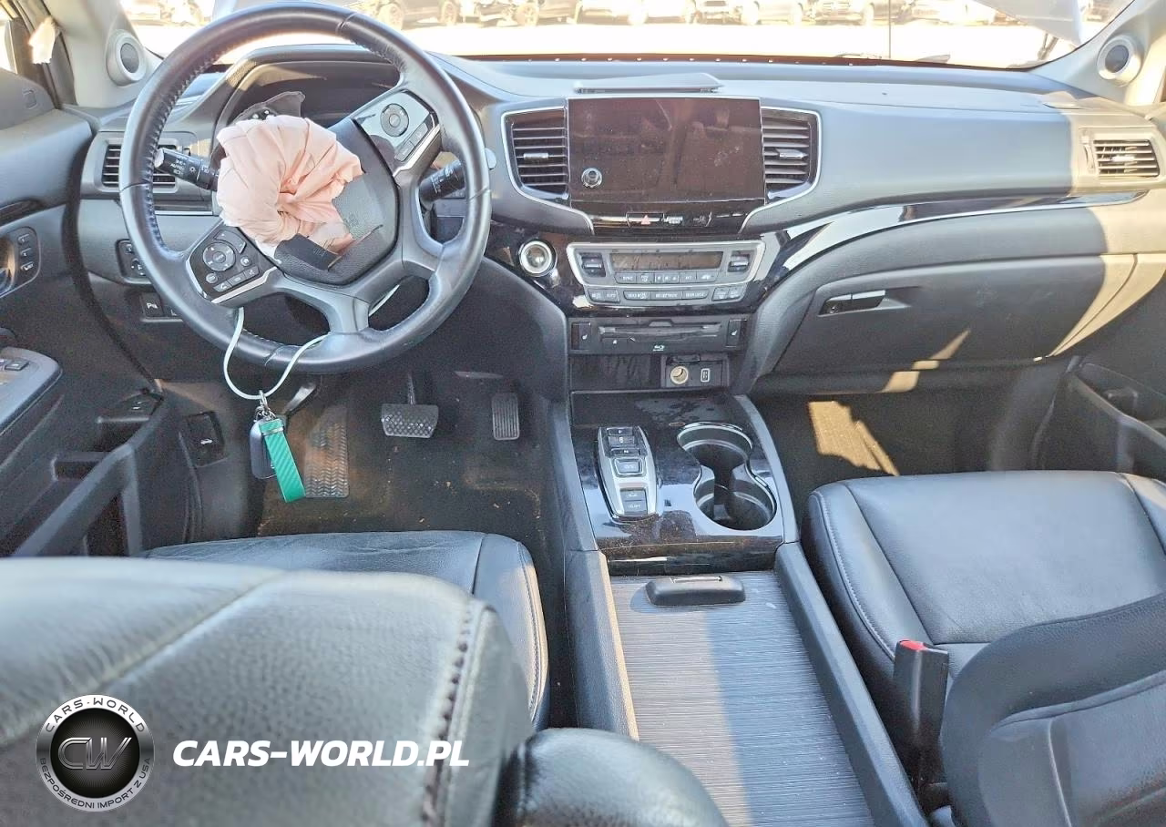 2019 Honda Pilot Touring VIN:5FNYF6H6XKB049207 - 8