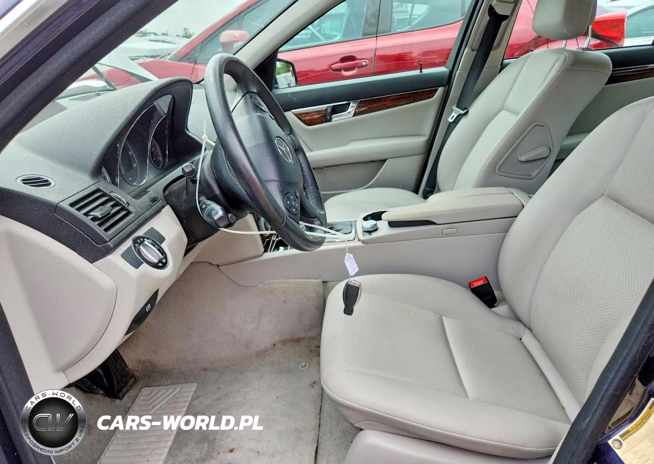 2010 Mercedes-Benz C 300 4Matic VIN:WDDGF8BB4AF403770 - 7