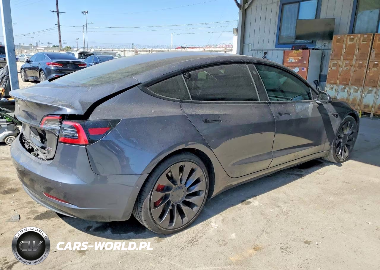 2021 Tesla Model 3 VIN:5YJ3E1EC4MF935827 - 3