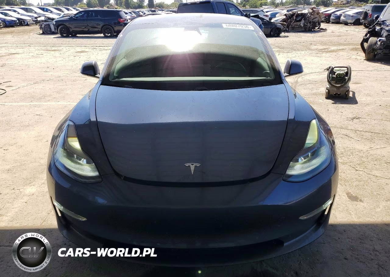 2021 Tesla Model 3 VIN:5YJ3E1EC4MF935827 - 5