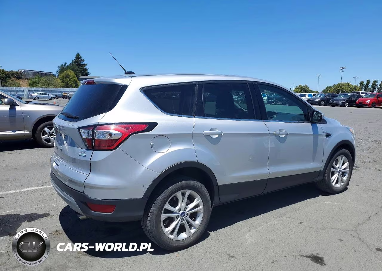 2017 Ford Escape Se VIN:1FMCU0GD4HUE49322 - 3